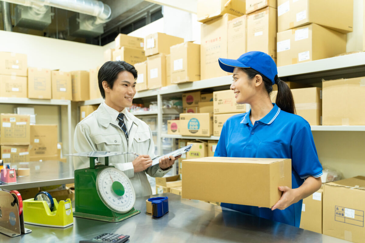 operador da máquina de processamento de produtos de filme